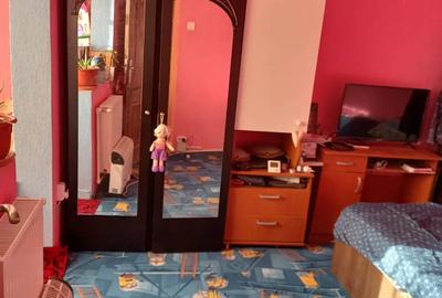 Vand apartament 2 camere,usor negociabil,schimb cu garsoniera plus diferenta - 2