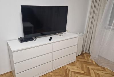 Apartament cu 3 camere decomandat în Drumul Taberei
