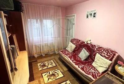 BUCOVINA - ETAJ 2 - DECOMANDAT - 4 CAMERE - 2 BAI - 2 BALCOANE - CENTRALA PROPRI - 3