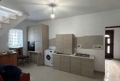 Casă cu Teren 1090 Mp în Central - 6