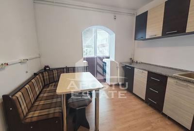 Apartament cu 3 camere semidecomandat în Aradului - 5