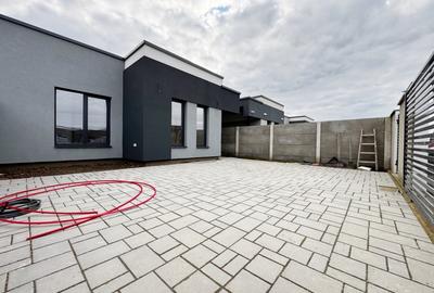 Duplex 3 camere, 80mp utili + terasa 16mp, 310mp teren -Mosnita Noua - 1