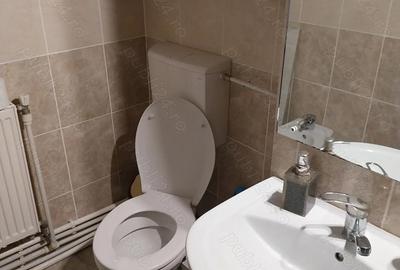 Apartament cu 3 camere semidecomandat în Central - 3