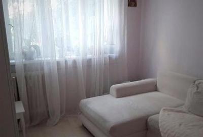 Apartament cu 4 camere decomandat, mobilat în Casin - 1
