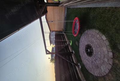 Casă cu 4 camere cu Teren 300 Mp în Central - 2