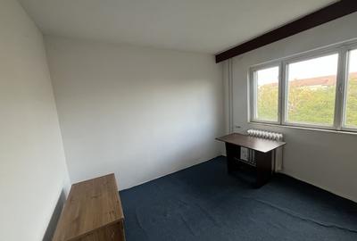 Apartament cu 3 camere Torontalului - 4