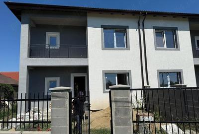Casă cu Teren 302 Mp în Central - 5