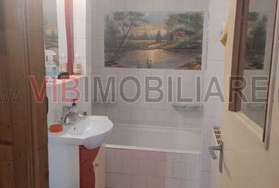 Apartament cu 3 camere decomandat în Șagului