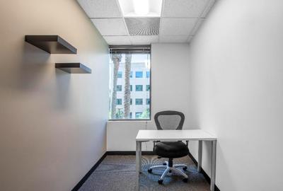 Birou privat pentru 1 persoana Regus Vox Technology Park - 3