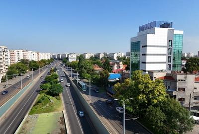 Apartament cu 2 camere semidecomandat, mobilat în Mihai Bravu