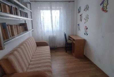 Apartament 3 Camere, Zona Vasile Aaron, 65mp, Mobilat si Utilat - 4