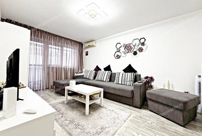Apartament cu 3 camere decomandat în Mazepa 2