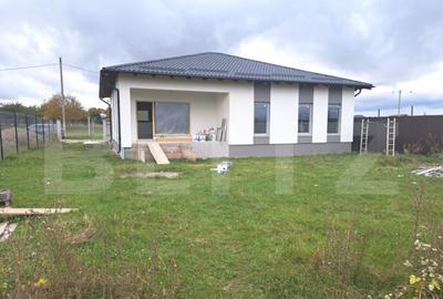 Casa noua pe parter cu vedere spre mun?i Tarlungeni, - 2