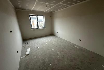 Duplex cu 6 camere cu Teren 140 Mp în Fundeni - 6