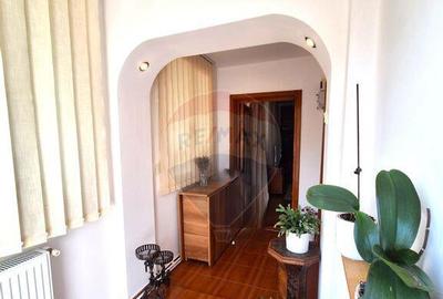 Casa / Vila cu 5 camere de vanzare in zona Central Casa / Vila cu 5 camere de vanzare in zona Central - 22