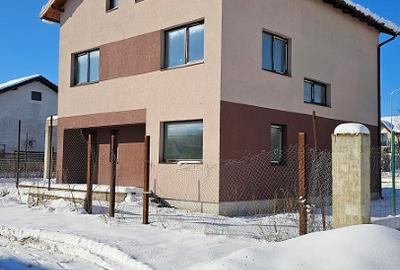 Casă individuală cu 5 camere cu Teren 500 Mp în Sânpetru - 4