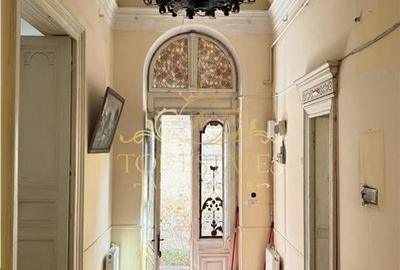 Casă individuală cu 4 camere cu Canalizare în Moșilor