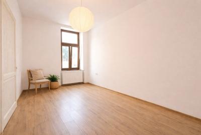 Apartament cu 3 camere semidecomandat în Semicentral - 2