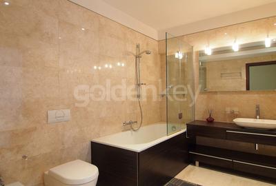 Apartament cu 4 camere semidecomandat, mobilat în Primăverii - 9