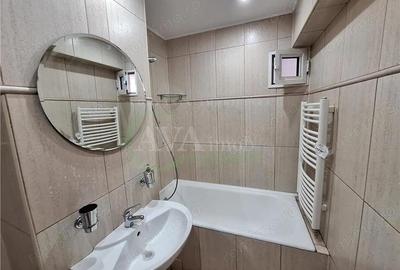 Apartament 3 mobilat si utilat, 2 bai, 2 balcoane, Ultracentral-Bacau - 13