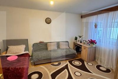 Apartament cu 4 camere decomandat în Central - 4