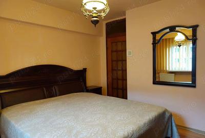 Apartament cu 2 camere decomandat în Republicii