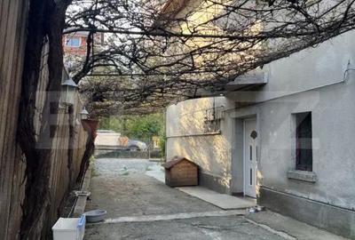 Casă cu 5 camere cu Teren 446 Mp în Central