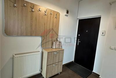 Apartament cu 2 camere semidecomandat în Baza 3 - 4