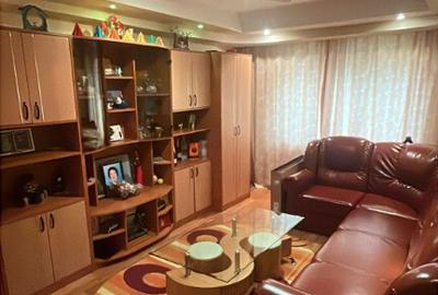 Apartament 3 camere Bld. Dacia,Mioveni mobilat/utilat - 1