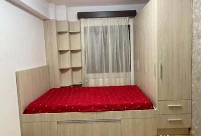 Apartament cu 4 camere decomandat în Malu Roșu - 9