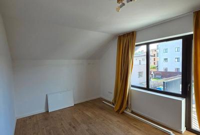 Casă cu 5 camere cu Teren 311 Mp în Central - 13