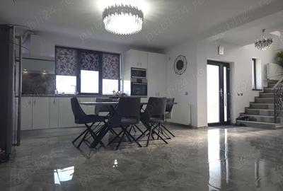 Casă cu Teren 500 Mp în Central - 8