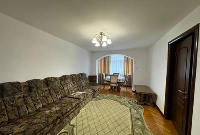Apartament cu 3 camere decomandat în Central - 3