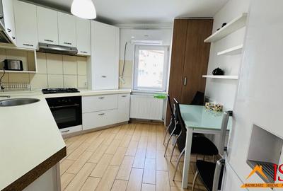 Apartament 3 camere, 2 băi – zona CENTRALĂ - 9