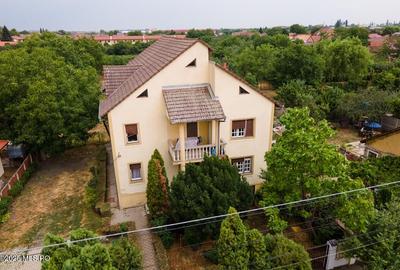 Casă cu 11 camere în Freidorf