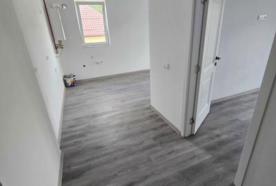 Apartament cu 3 camere semidecomandat în Central - 7