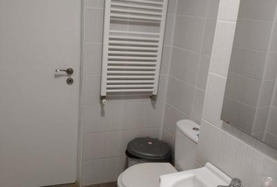 Birou, de 56.450000762940 mp, în Central - 16