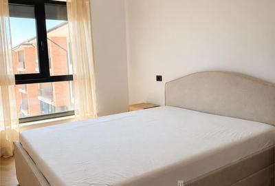 Apartament cu 2 camere decomandat în Nicolina