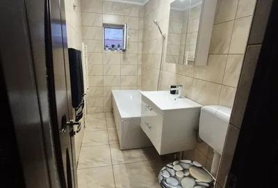 Apartament cu 2 camere semidecomandat în Tomis III