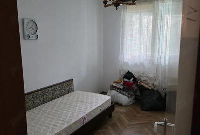 Apartament cu 4 camere decomandat în Titan - 1