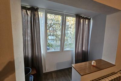 Garsonieră decomandată în Central - 1