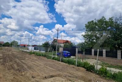 Teren de 1494 mp, în Central - 3