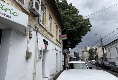 Spațiu comercial, de 82 mp, în Central - 7