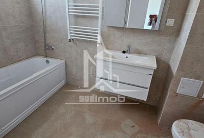 Apartament cu 3 camere în Central - 1