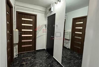 Apartament cu 3 camere semidecomandat în Podu Roș - 15