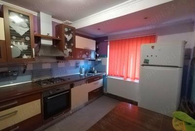 Casă cu 6 camere în Tâncăbești - 8