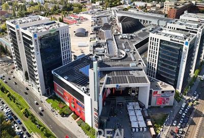 Spațiu comercial, în Politehnica - 19