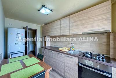 Apartament cu 3 camere decomandat în Decebal - 16