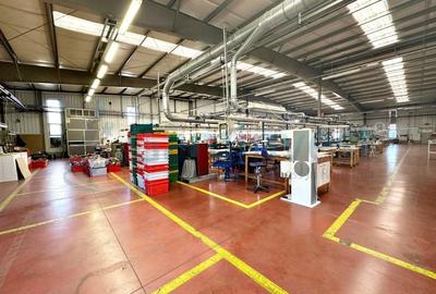 Spațiu industrial, de 2,015 mp, în Oncea - 1