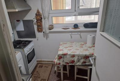 Titan-Liviu Rebreanu, bloc reabilitat, etaj 3/4, liber - 6